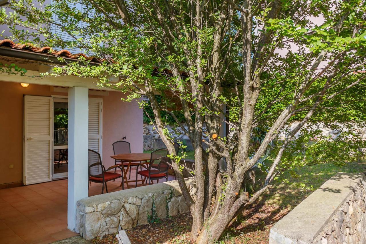 Guki Reihenhaeuser Apartment Malinska