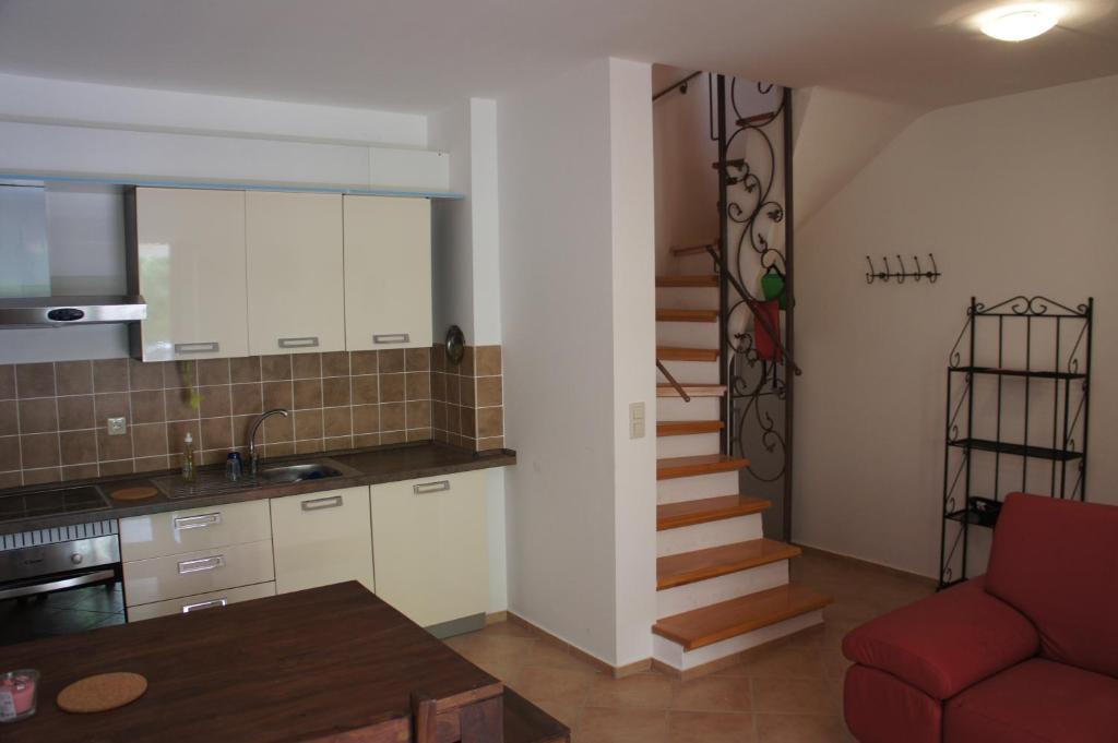Apartment Guki Reihenhaeuser Malinska